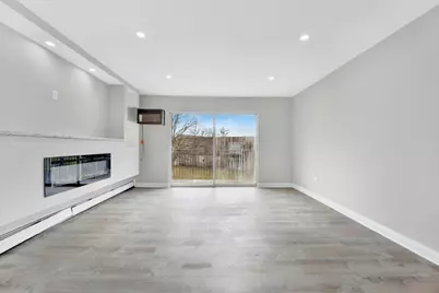 121 W 63rd Street #D203, Westmont, IL 60559 - Photo 3