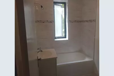 5056 N Marine Drive #D4, Chicago, IL 60640 - Photo 7