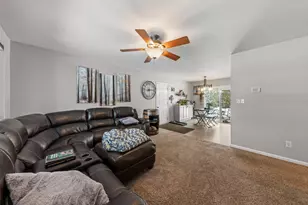 1620 Lucylle Ave, Saint Charles, IL 60174 - Photo 3