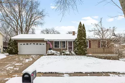 1620 Lucylle Avenue, Saint Charles, IL 60174 - Photo 1