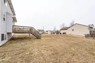 2020 Dawn Ln, Zion, IL 60099 - Photo 33