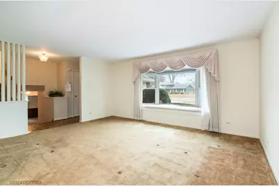 951 Lonsdale Road, Elk Grove Village, IL 60007 - Photo 3