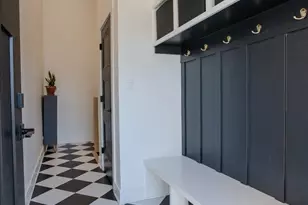 238 N Geneva Ave, Elmhurst, IL 60126 - Photo 15