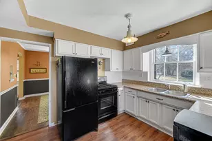 17852 Howe Ave, Homewood, IL 60430 - Photo 9