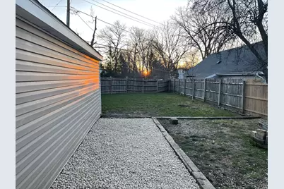 519 N Waukegan Road, Lake Bluff, IL 60044 - Photo 17