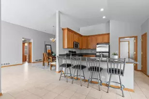 130 Annelise Ln, Volo, IL 60020 - Photo 17