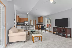 130 Annelise Ln, Volo, IL 60020 - Photo 23