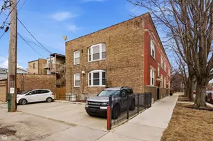 2200 W Winona Ave, Chicago, IL 60625 - Photo 3