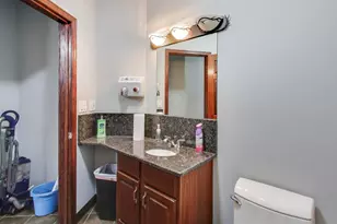 5696 N Milwaukee Ave, Chicago, IL 60646 - Photo 13