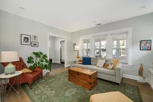 1135 Clarence Ave, Oak Park, IL 60304 - Photo 3