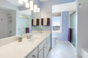 351 Town Pl Cir, Buffalo Grove, IL 60089 - Photo 19