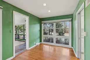 6890 N Loron Ave, Chicago, IL 60646 - Photo 11