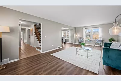 1320 N Douglas Avenue, Arlington Heights, IL 60004 - Photo 7