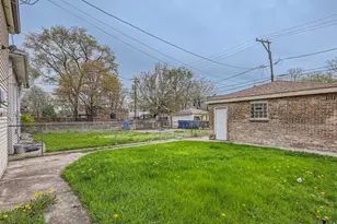 7449 S Vernon Ave, Chicago, IL 60619 - Photo 33