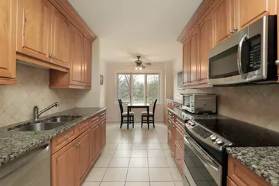 44 Park Lane #229, Park Ridge, IL 60068 - Photo 7