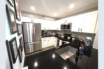 345 N La Salle Drive #205, Chicago, IL 60654 - Photo 3