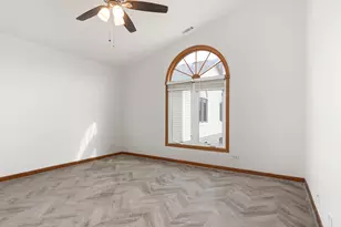 2651 Crescenzo Dr, Joliet, IL 60436 - Photo 13