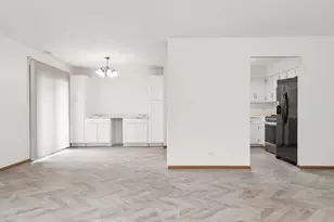 2651 Crescenzo Dr, Joliet, IL 60436 - Photo 5