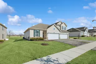 8442 Redbud Ct, Wonder Lake, IL 60097 - Photo 1