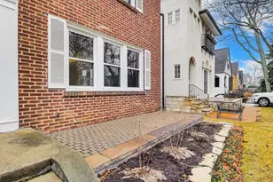 627 Pleasant Ave, Highland Park, IL 60035 - Photo 3