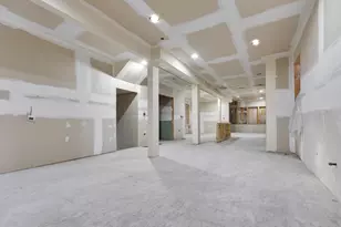 1904 W Berwyn Ave, Chicago, IL 60640 - Photo 5