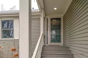 5000 W Shore Dr, McHenry, IL 60050 - Photo 3