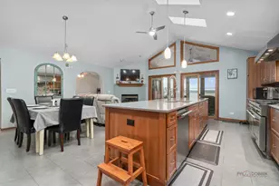 5000 W Shore Dr, McHenry, IL 60050 - Photo 7