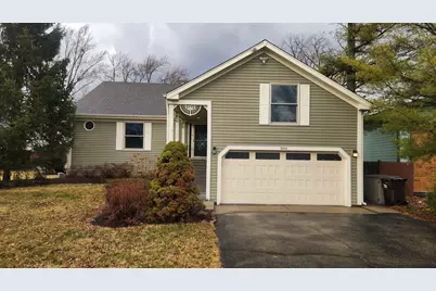 5000 W Shore Drive, McHenry, IL 60050 - Photo 1