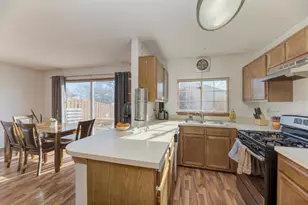 7583 Waterford Dr, Hanover Park, IL 60133 - Photo 11