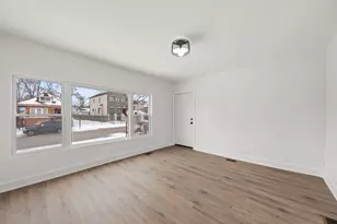 9319 S Merrill Ave, Chicago, IL 60617 - Photo 5