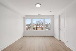 9319 S Merrill Ave, Chicago, IL 60617 - Photo 3