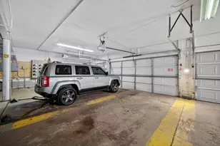 8701 S Sacramento Ave, Evergreen Park, IL 60805 - Photo 19