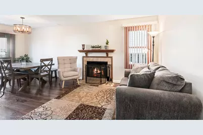 832 Kansas Street, Carol Stream, IL 60188 - Photo 5