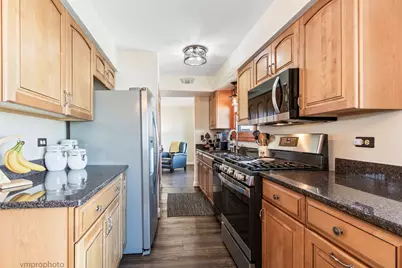 832 Kansas Street, Carol Stream, IL 60188 - Photo 7