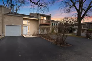 1678 Cove Ct, Naperville, IL 60565 - Photo 1