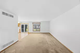 9424 Quail Trail, Tinley Park, IL 60487 - Photo 11