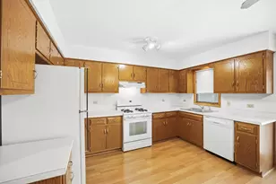 9424 Quail Trail, Tinley Park, IL 60487 - Photo 5