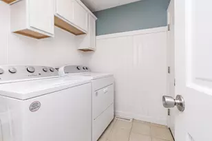 3304 Barrington Rd, Bloomington, IL 61704 - Photo 23