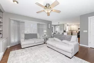 3304 Barrington Rd, Bloomington, IL 61704 - Photo 15