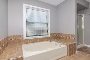 3304 Barrington Rd, Bloomington, IL 61704 - Photo 31