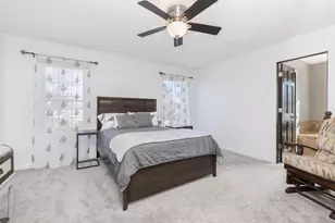 3304 Barrington Rd, Bloomington, IL 61704 - Photo 29