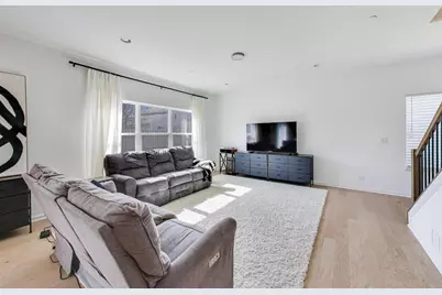 327 Lasalle Lane, Buffalo Grove, IL 60089 - Photo 9