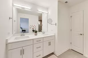 327 Lasalle Ln, Buffalo Grove, IL 60089 - Photo 19