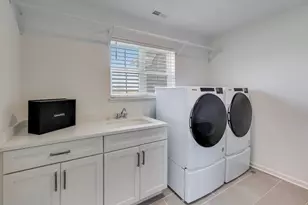 327 Lasalle Ln, Buffalo Grove, IL 60089 - Photo 27