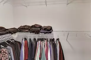 327 Lasalle Ln, Buffalo Grove, IL 60089 - Photo 21