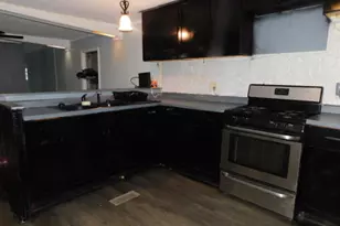 5101 Pebble Ln, Loves Park, IL 61111 - Photo 5