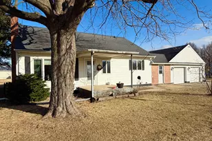 211 S Elm St, Granville, IL 61326 - Photo 1