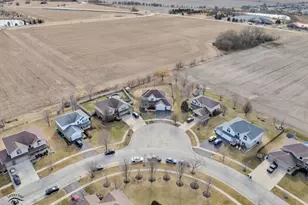 24518 Shawnee Ln, Manhattan, IL 60442 - Photo 5