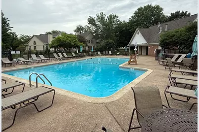 1606 Stratford Court #C2, Wheeling, IL 60090 - Photo 27