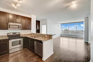 1901 S Calumet Ave, Chicago, IL 60616 - Photo 7